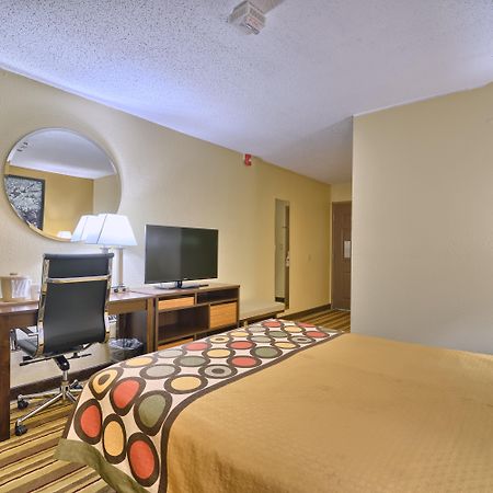 Super 8 By Wyndham Latham - Albany Airport Hotell Eksteriør bilde