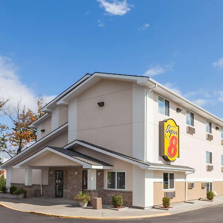 Super 8 By Wyndham Latham - Albany Airport Hotell Eksteriør bilde